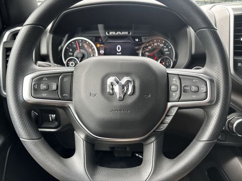 New 2026 RAM 1500 Express AWD/4WD image 11