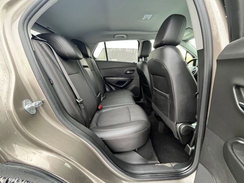 Certified 2022 Chevrolet Trax LT w/ Sport Edition image 20