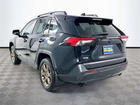Used 2023 Toyota RAV4 AWD Hybrid image 5