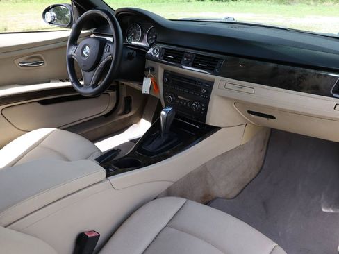 Used 2009 BMW 328i Convertible RWD image 18