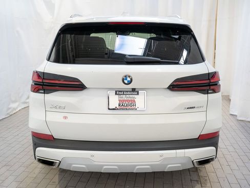 Used 2024 BMW X5 xDrive40i image 4
