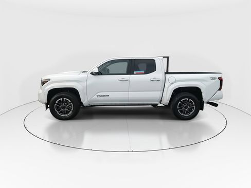Used 2024 Toyota Tacoma TRD Sport image 5