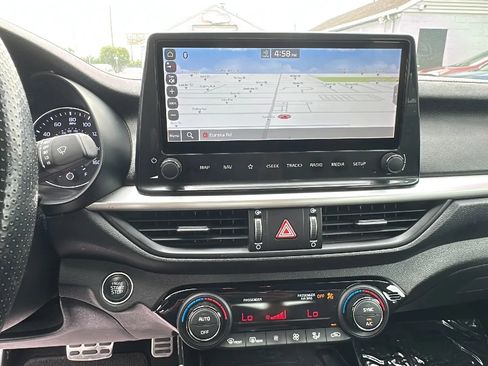 Used 2022 Kia Forte GT FWD image 11