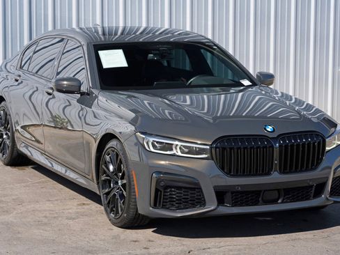 Used 2022 BMW 750i xDrive w/ M Sport Package image 60