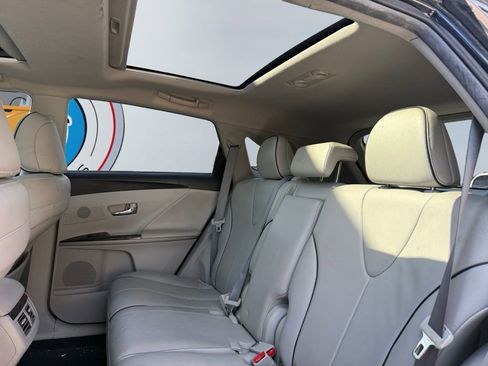 Used 2014 Toyota Venza XLE w/ XLE Premium Package image 13