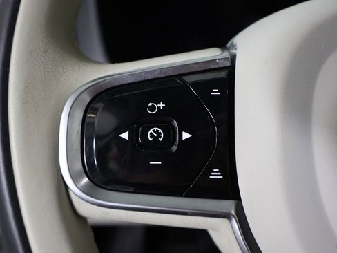 Used 2023 Volvo XC60 B5 Core w/ Climate Package image 44