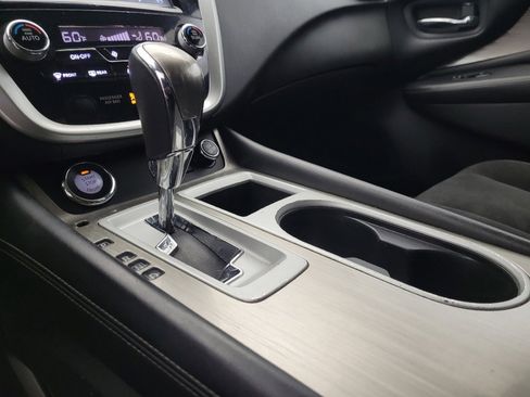 Used 2018 Nissan Murano SV image 26