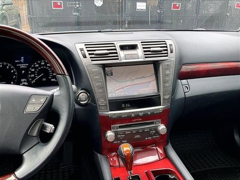 Used 2011 Lexus LS 460 AWD w/ Luxury Value Edition image 6