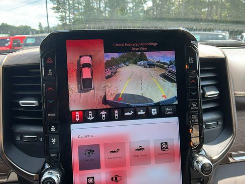 New 2026 RAM 2500 Limited image 32