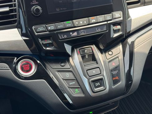 Used 2023 Honda Odyssey Touring image 31