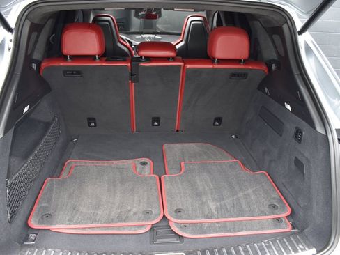 Used 2021 Porsche Cayenne Turbo image 45