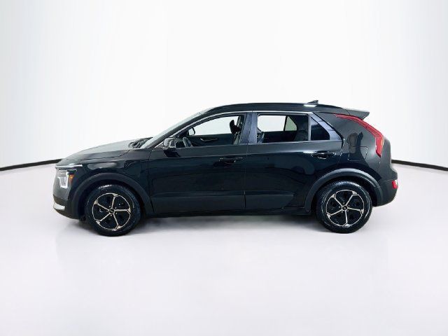 Used 2023 Kia Niro EX w/ EX Cold Weather Package FWD image 4