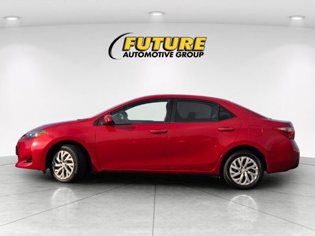 Certified 2018 Toyota Corolla LE FWD image 9