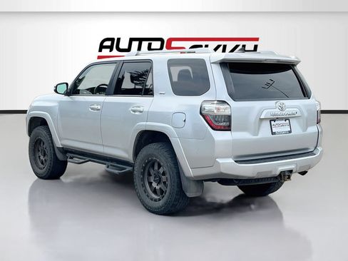 Used 2018 Toyota 4Runner SR5 Premium AWD/4WD image 5