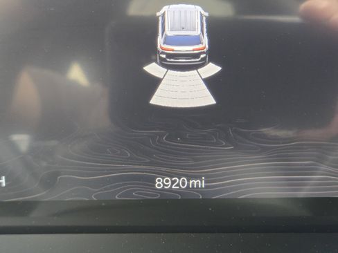 Used 2025 Jeep Grand Cherokee L Limited w/ Black Appearance Package AWD/4WD image 24