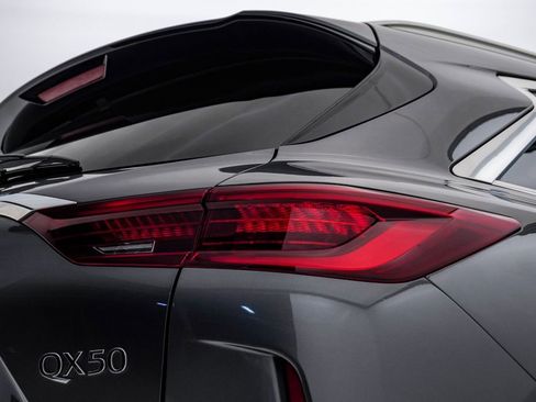 Used 2022 INFINITI QX50 Luxe image 13
