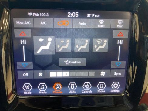 Used 2020 Jeep Compass Limited image 28