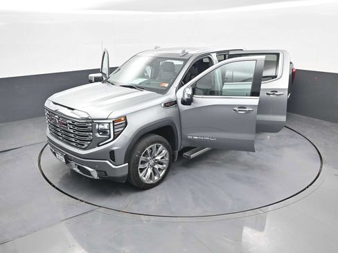 Used 2024 GMC Sierra 1500 Denali w/ Denali Reserve Package AWD/4WD image 45