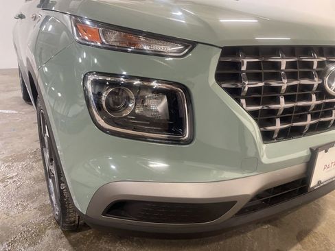 New 2026 Hyundai Venue SEL image 3