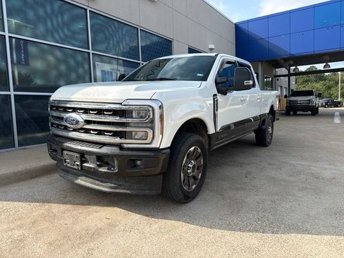 Used 2024 Ford F250 King Ranch AWD/4WD image 4