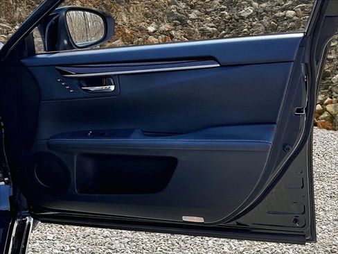 Used 2015 Lexus ES 350 w/ Ultra Luxury Package image 21