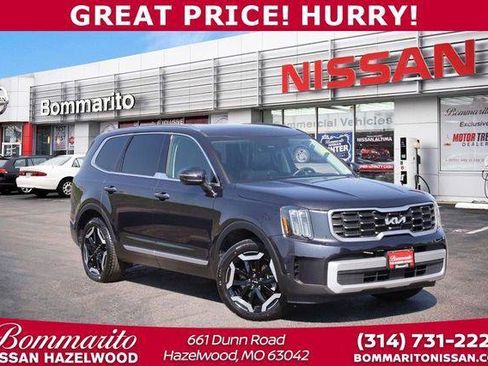 Used 2025 Kia Telluride S FWD image 1