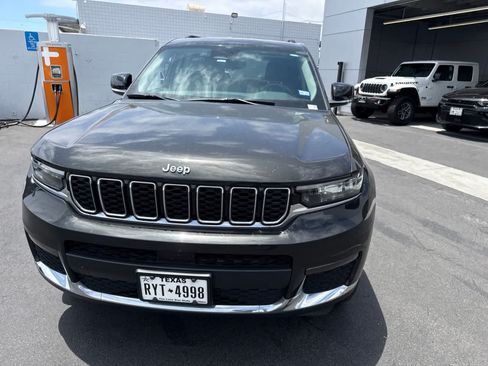 Used 2022 Jeep Grand Cherokee L Limited AWD/4WD image 4