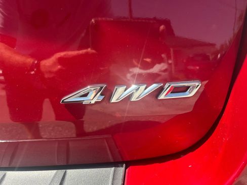 Used 2022 Ford Explorer Limited w/ Equipment Group 301A AWD/4WD image 9