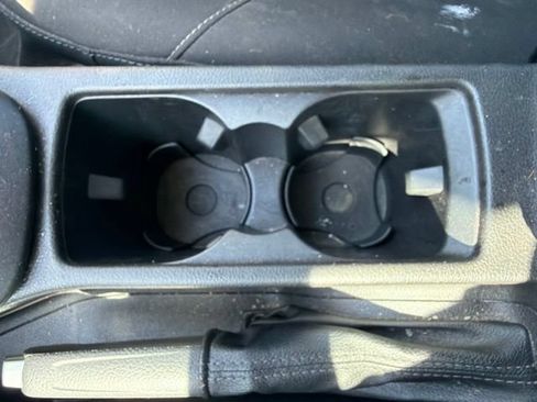 Used 2017 Ford Focus SE w/ Cold Weather Package FWD image 29