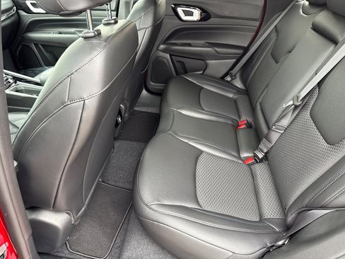 New 2026 Jeep Compass Latitude image 20