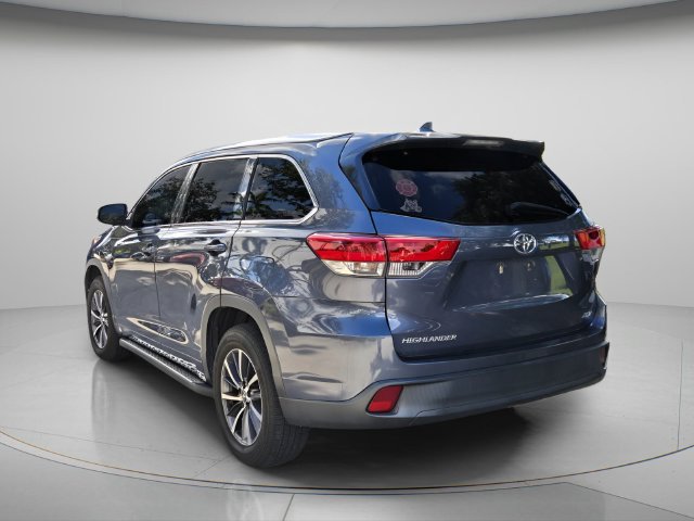 Used 2018 Toyota Highlander XLE FWD image 8