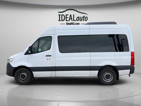 Used 2025 Mercedes-Benz Sprinter 2500 image 5
