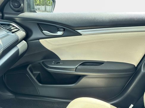 Used 2017 Honda Civic EX image 19