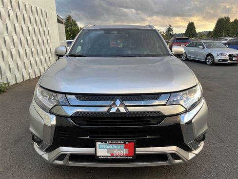 Used 2022 Mitsubishi Outlander SEL image 3