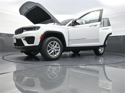 New 2025 Jeep Grand Cherokee Laredo X image 27