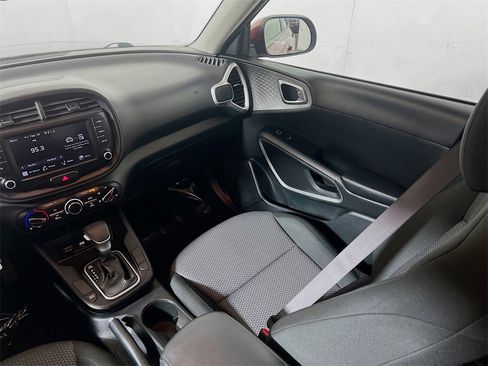 Used 2023 Kia Soul LX w/ Option Group 015 image 21
