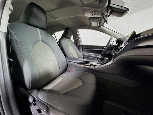 Used 2023 Toyota Camry LE image 24