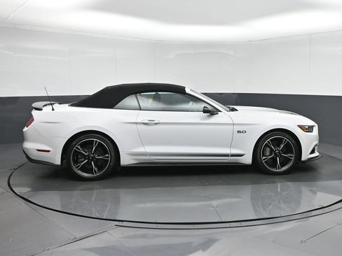 Used 2016 Ford Mustang GT Premium w/ Equipment Group 401A RWD image 8