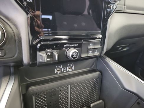 New 2026 RAM 1500 Big Horn AWD/4WD image 19