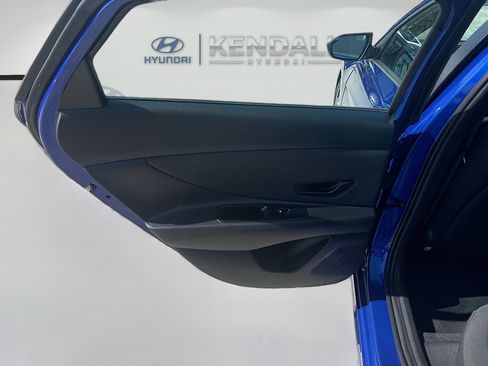 Used 2025 Hyundai Elantra Sport FWD image 22