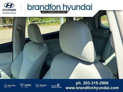 Used 2012 Toyota Prius V Five FWD image 22