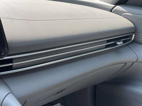 Certified 2023 Hyundai Elantra SEL w/ Convenience Package FWD image 32