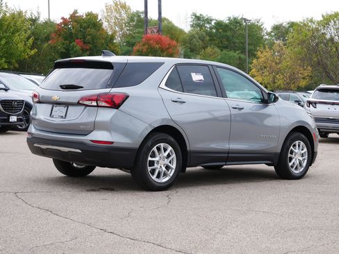 Used 2024 Chevrolet Equinox LT w/ Driver Convenience Package AWD/4WD image 6
