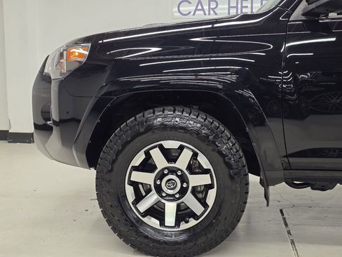 Used 2021 Toyota 4Runner TRD Off-Road Premium w/ Moonroof Package image 38