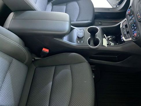 Used 2023 GMC Terrain SLE w/ Driver Convenience Package FWD image 44
