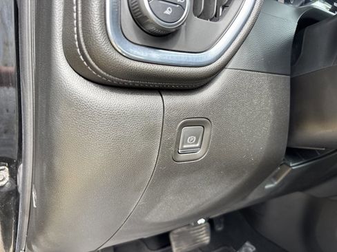 Used 2022 Chevrolet Silverado 2500 High Country w/ Z71 Off-Road Package AWD/4WD image 26