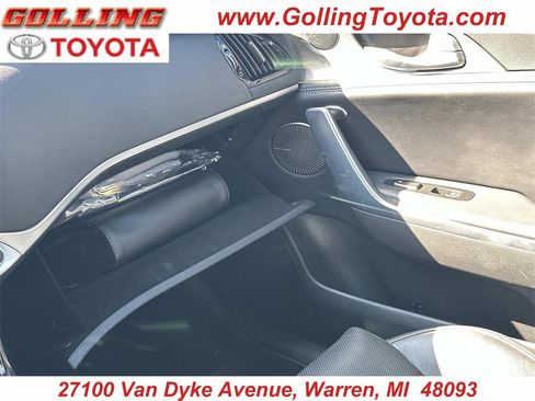 Used 2021 Kia Stinger GT2 image 36