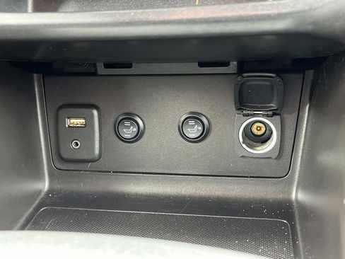 Used 2016 Chevrolet Colorado LT w/ LT Convenience Package RWD image 33