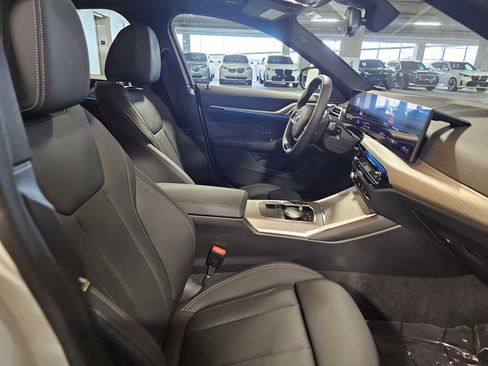 Used 2025 BMW i4 xDrive40i w/ Parking Assistance Package image 41