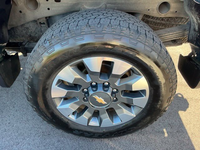 Used 2023 Chevrolet Silverado 2500 Custom w/ Gooseneck/5TH Wheel Package AWD/4WD image 15